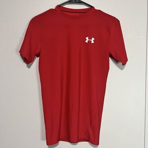 Under Armour Heat Gear T-Shirt Womens Medium V-Neck Red Lightweight Athletic